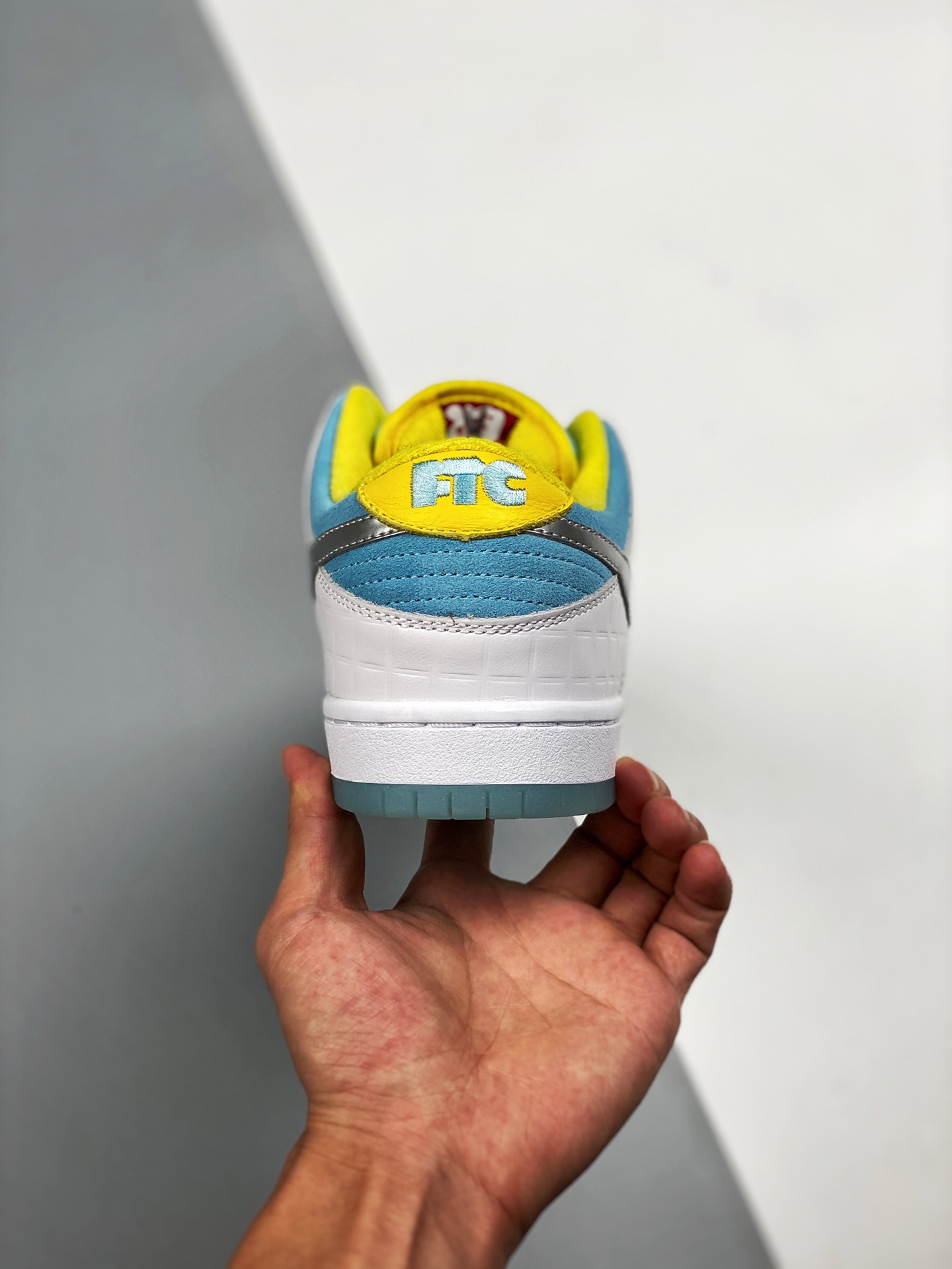 Miniatura 8