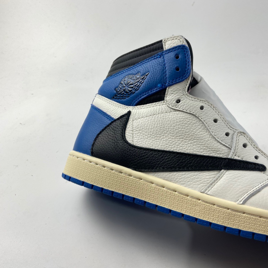 P450  Travis Scott x Air Jordan 1 High OG AJ1闪电倒勾 DH3227-105