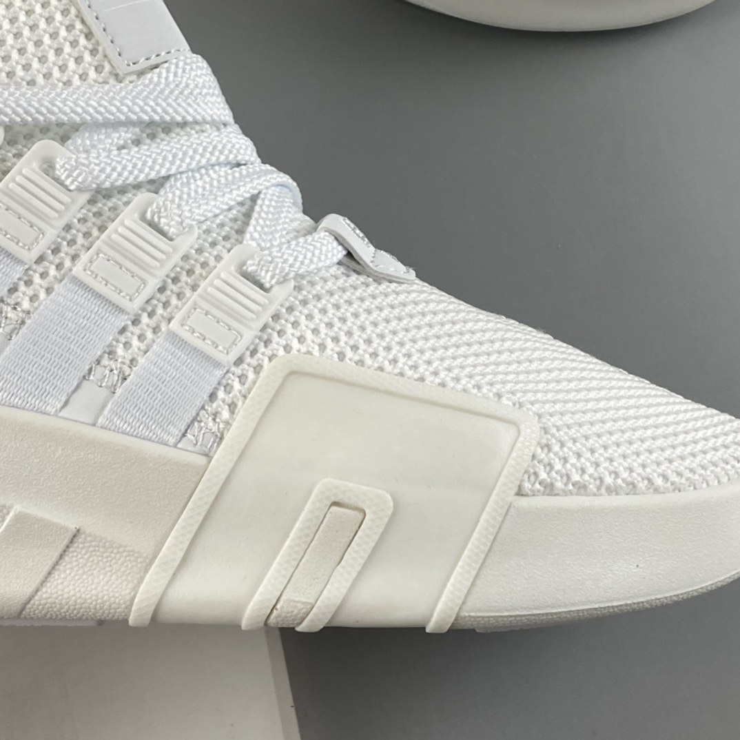 P180  Ad EQT Basketball ADV EQT 阿迪达斯缓震透气跑步鞋 DA9534