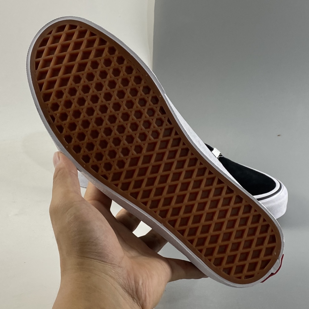 P150  VANS Old Skool 范斯新款轻便百搭经典黑白LOGO字母印花男女板鞋 VN0A3WKTQW7