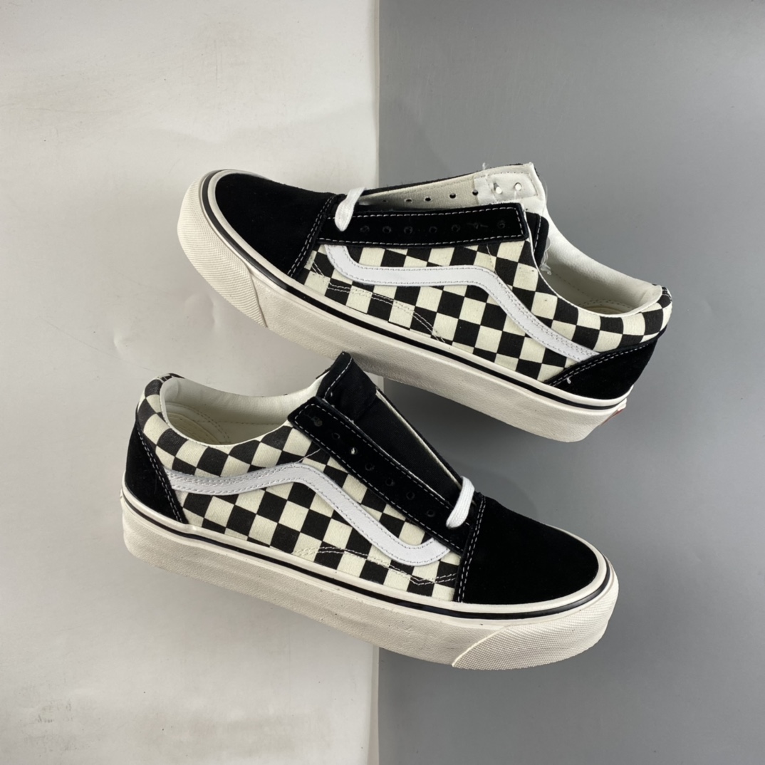 P140  VANS Old Skool 安纳海姆亮油版休闲滑板鞋  棋盘格 VN0A38G2OAK