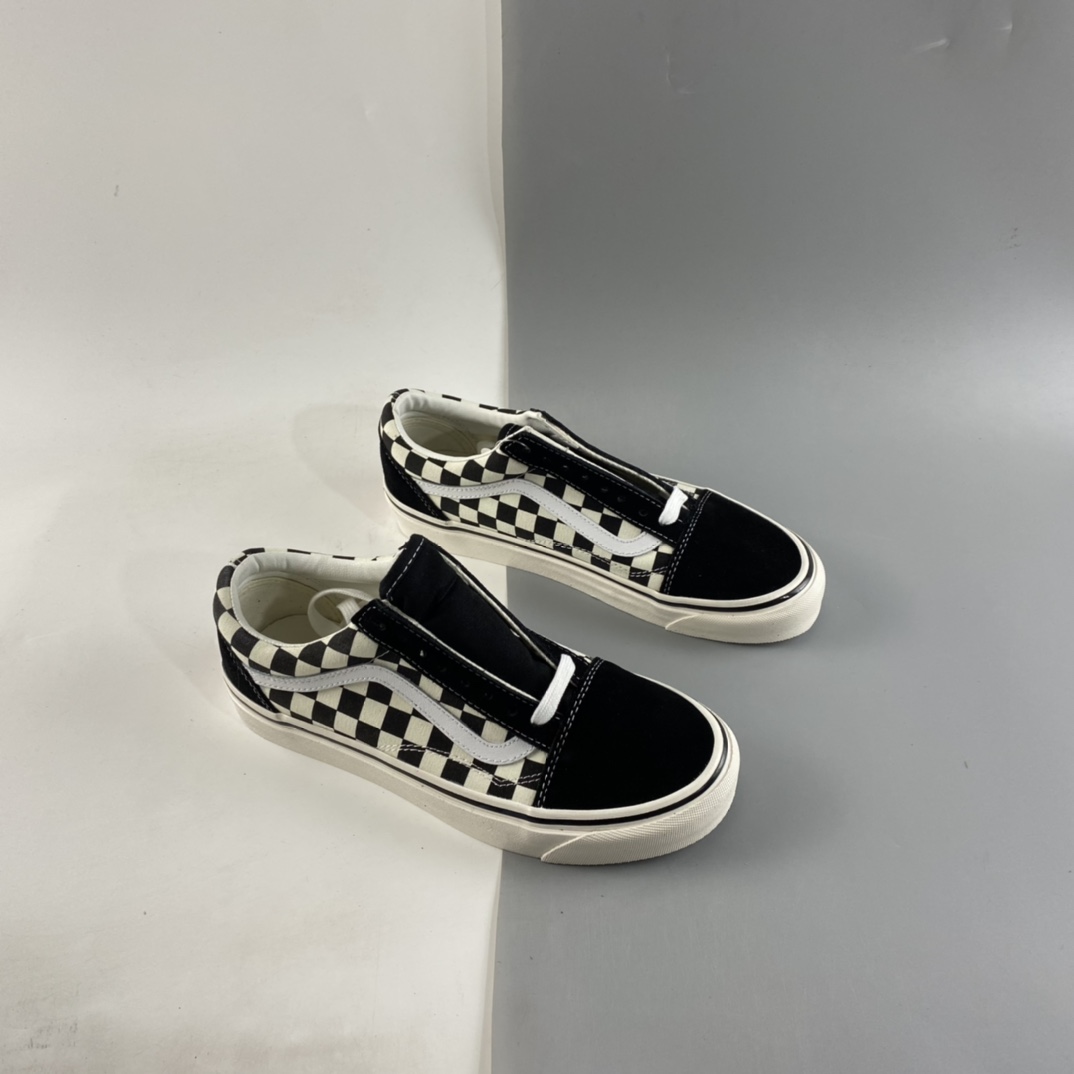 P140  VANS Old Skool 安纳海姆亮油版休闲滑板鞋  棋盘格 VN0A38G2OAK