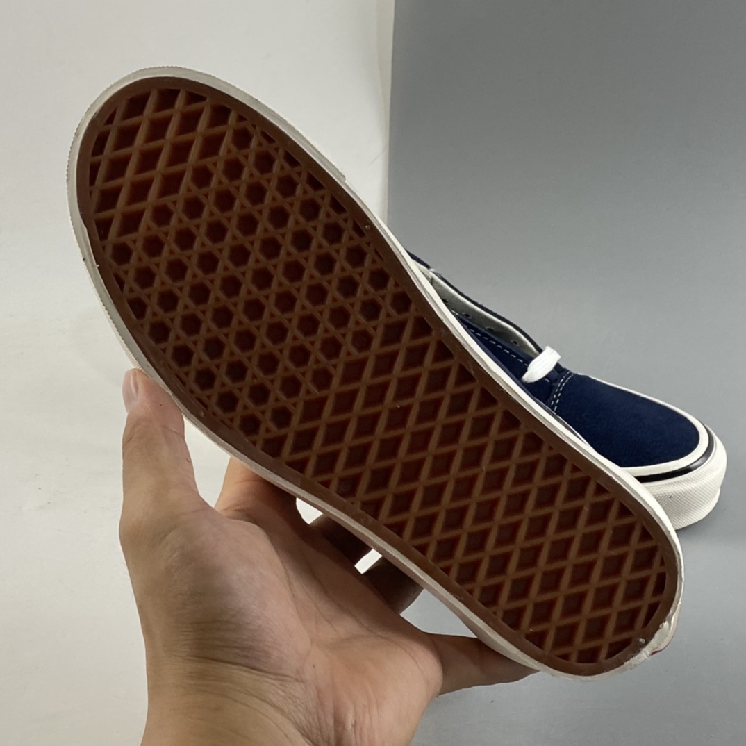 P140  VANS Old Skool 安纳海姆亮油版休闲滑板鞋 夜蓝色 VN0A38G2PXC