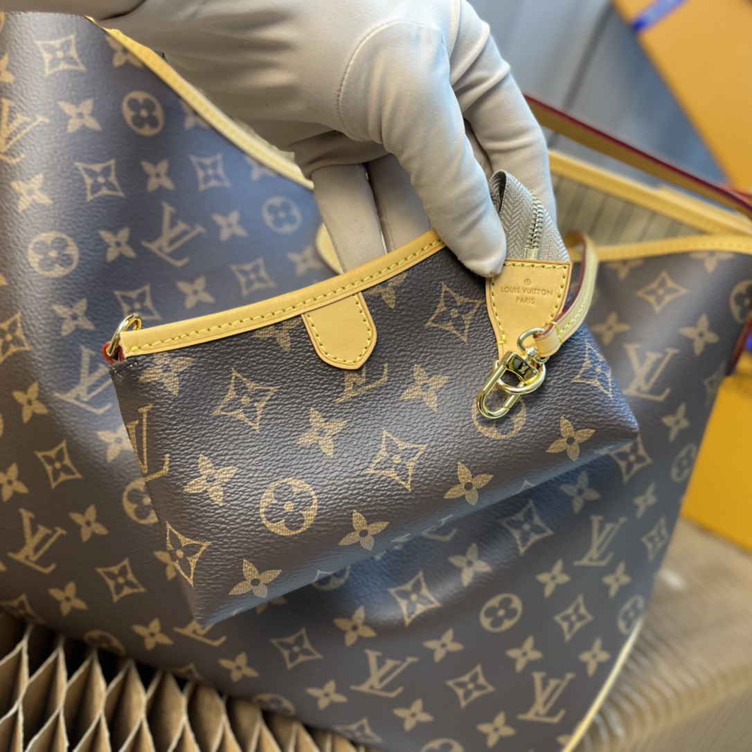 Louis Vuitton Haute Couture Classic Luxury Handbag Shoulder Crossbody 6