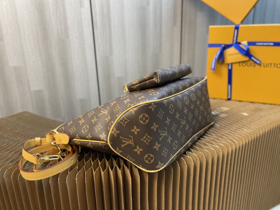 Louis Vuitton Haute Couture Classic Luxury Handbag Shoulder Crossbody 4
