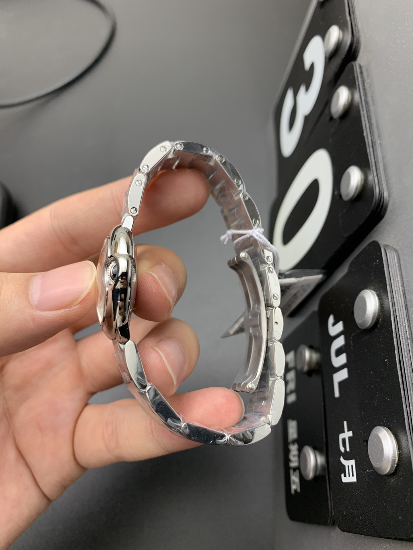 Cartier V6 28小气球