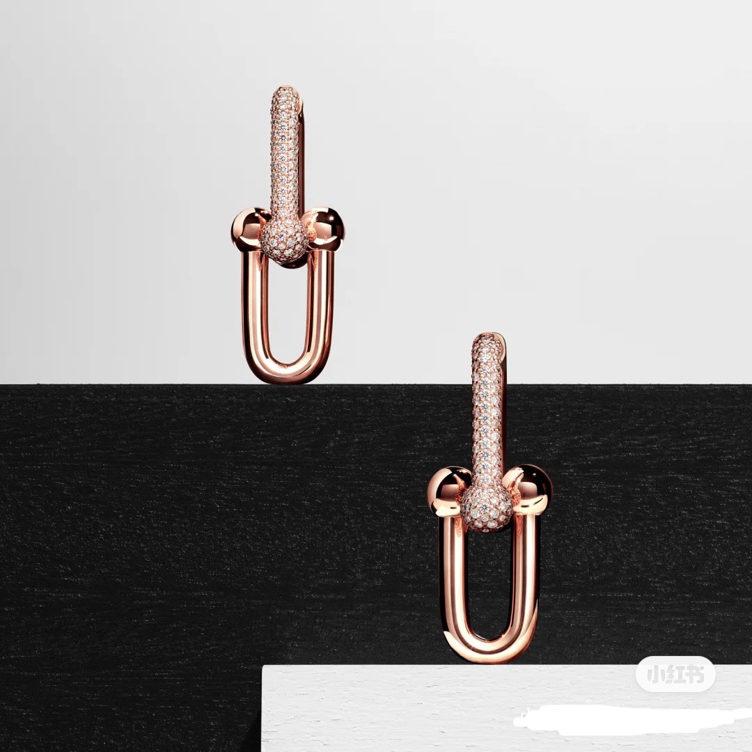 Tiffany & Co. TFN蒂芙尼前卫 半边镶钻竹节大号耳环 黄铜材料厚金电镀18K金 金银2个色 带标与无标两种 耳环:长约3