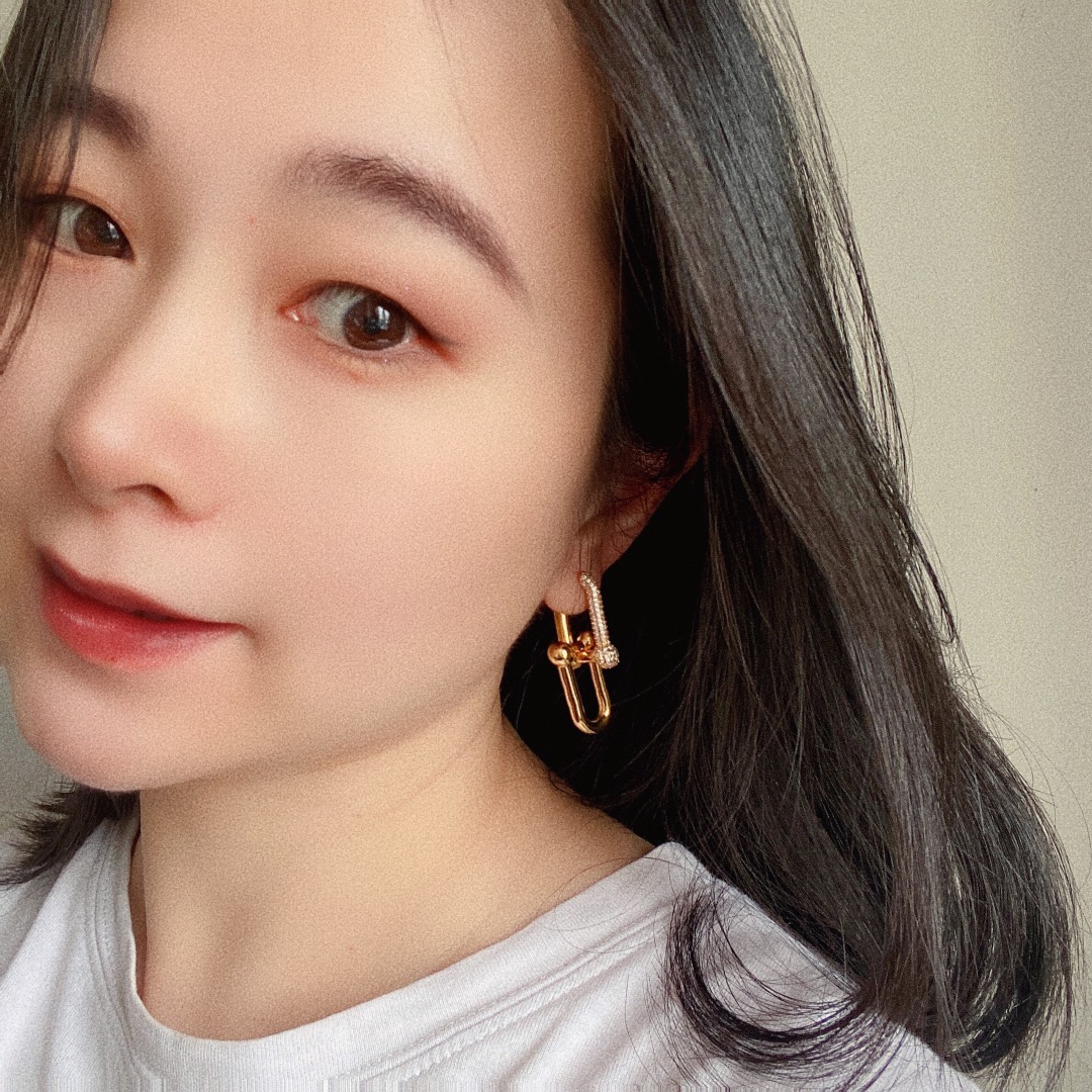 Tiffany & Co. TFN蒂芙尼前卫 半边镶钻竹节大号耳环 黄铜材料厚金电镀18K金 金银2个色 带标与无标两种 耳环:长约3