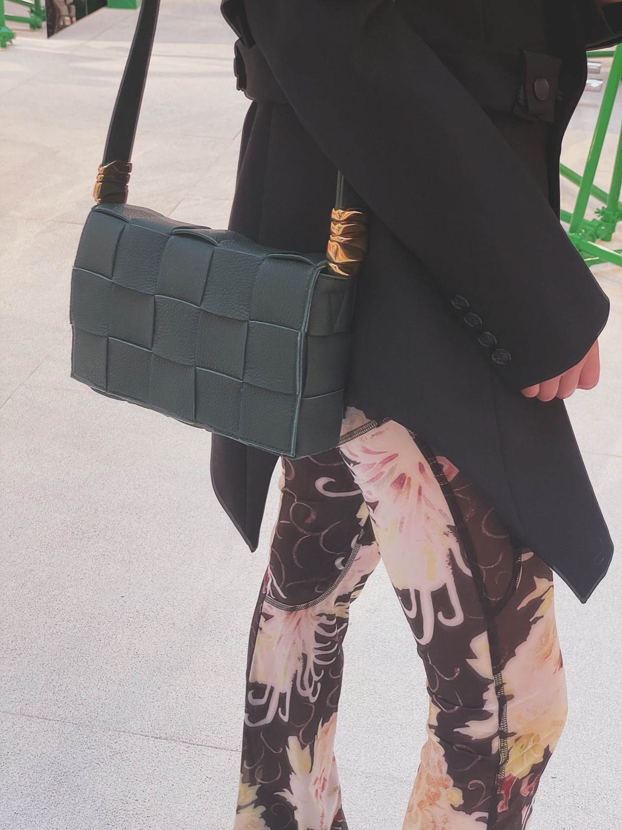 Bottega Veneta CASSETTE 23CM BAG 666870雨树绿