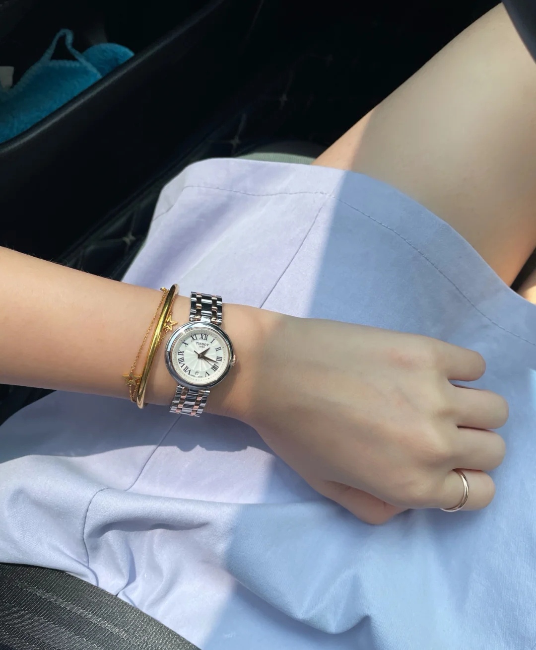 TISSOT Carly Series: Elegant Women’s Wristwatches for Urban Professionals - 图片 6
