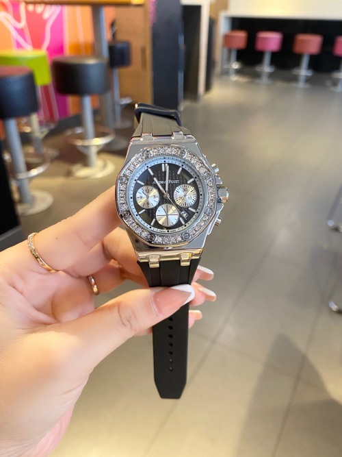 Audemars Piguet Royal Oak Limited Edition Women's Watch with Diamond Bezel 1 Audemars Piguet Royal Oak Limited Edition Women's Watch with Diamond Bezel