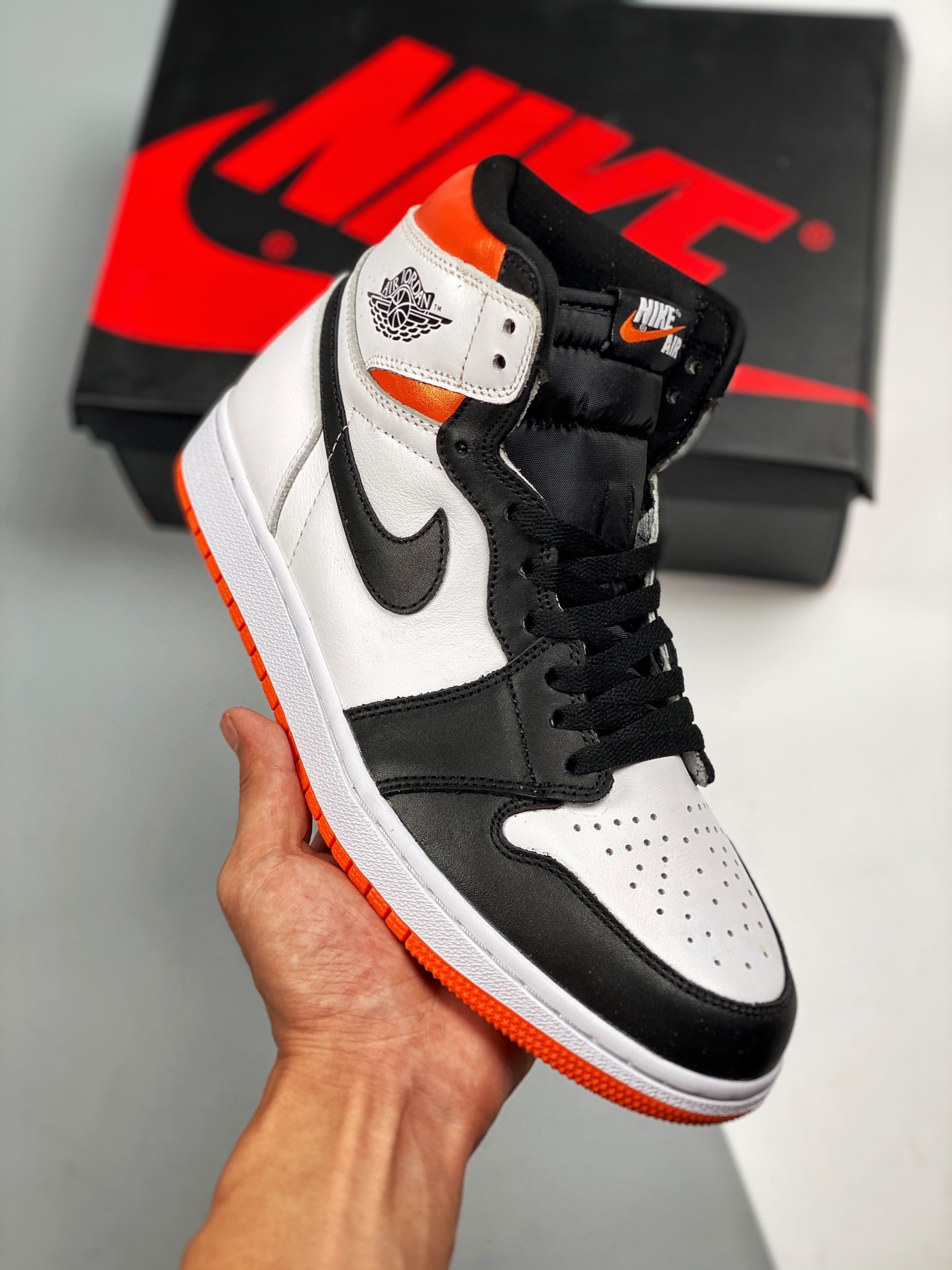 Air Jordan 1 Retro High OG blanco, negro y naranja, dedo negro, producción original de fábrica grande, techo de calidad…