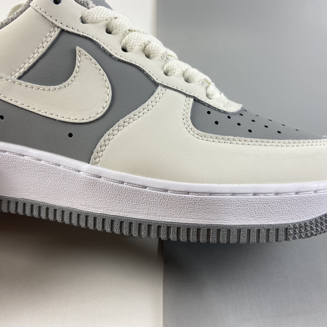 P220  NIKE Air Force 1 Low 空军一号低帮休闲板鞋 BV6088-301