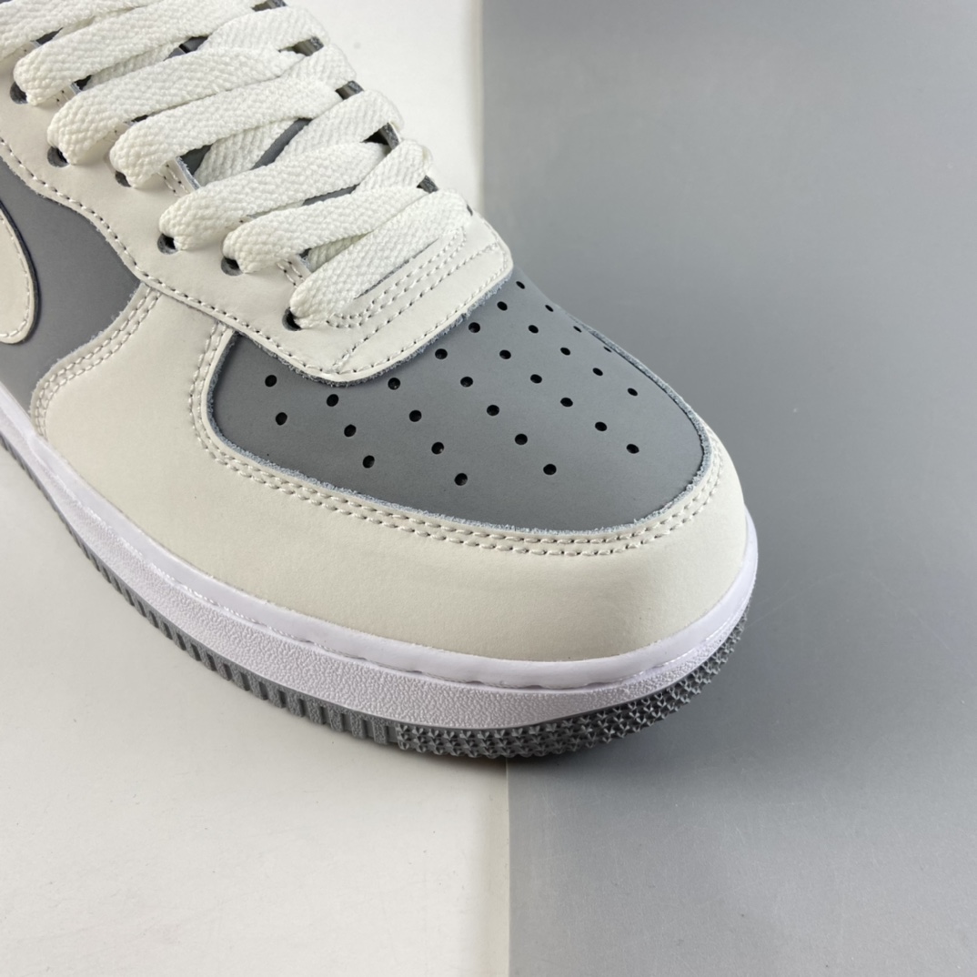 P220  NIKE Air Force 1 Low 空军一号低帮休闲板鞋 BV6088-301