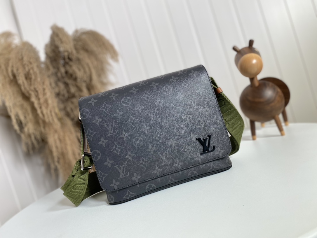 Louis Vuitton Messenger Bags Monogram Canvas M45627