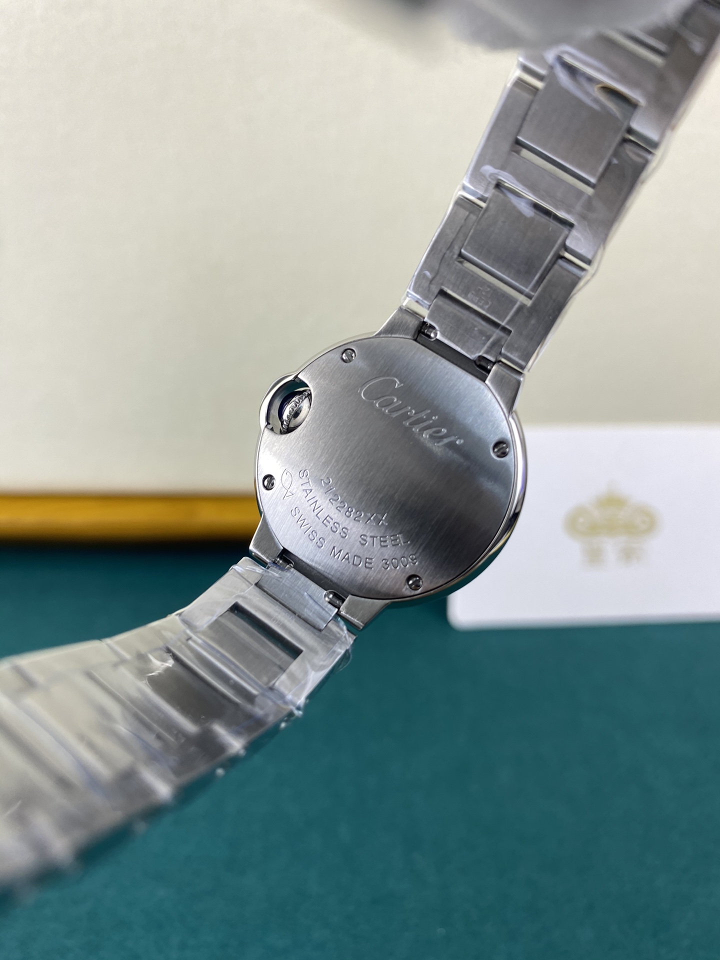Cartier 皇家 卡地亚蓝气球28mm光面洁白，手细适合