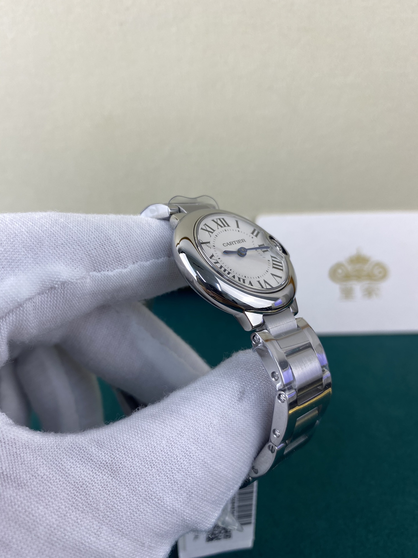 Cartier 皇家 卡地亚蓝气球28mm光面洁白，手细适合