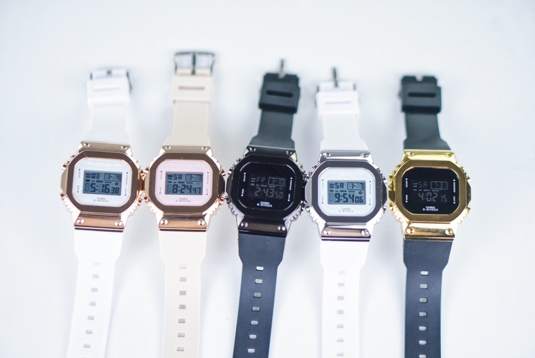 Casio GM-S5600 G-SHONK Series: Stylish Metal Watch with Exclusive Features