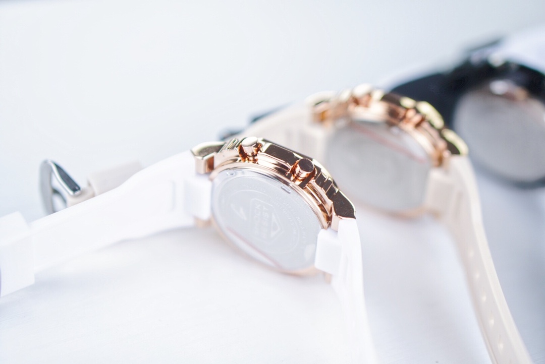 Casio GM-S5600 G-SHONK Series: Stylish Metal Watch with Exclusive Features - 图片 4