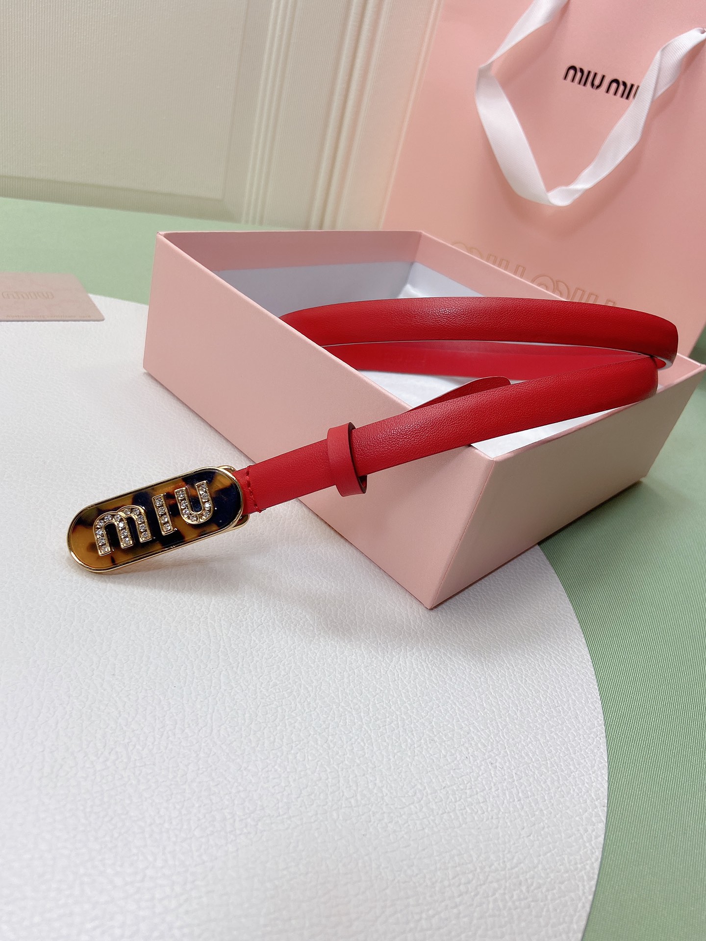 miumiu新款同步1.5cm宽度皮
