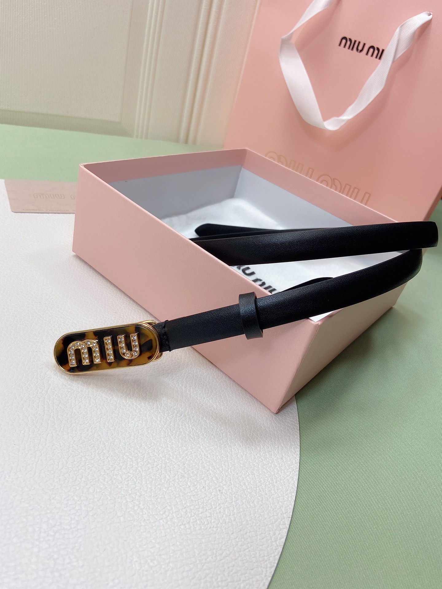 miumiu新款同步1.5cm宽度皮