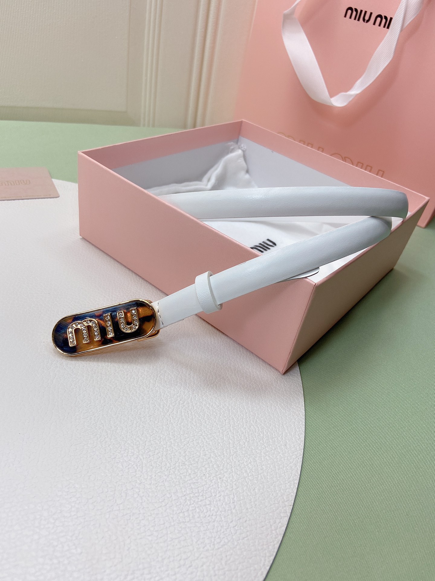 miumiu新款同步1.5cm宽度皮