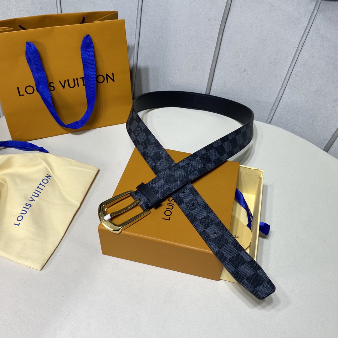 What is a 1:1 replica
 Louis Vuitton 7 Star
 Belts Men Calfskin Canvas Cowhide