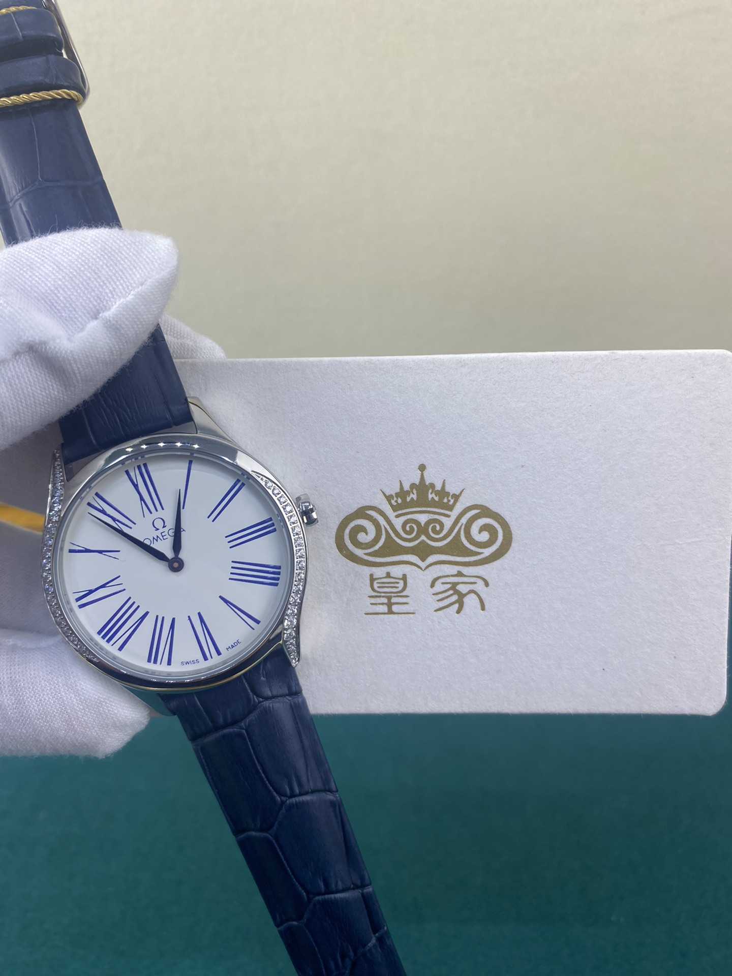 Omega 皇家 欧米茄镶钻女蝶飞39mm
