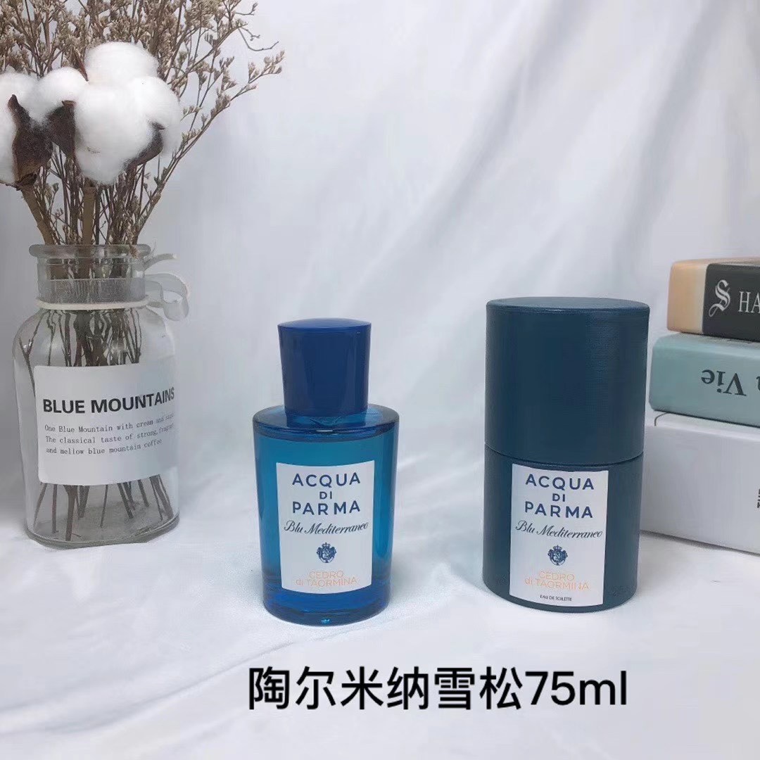 专柜版各💰78包邮
一比一帕尔玛蓝色地中海系列75ml！味道：陶尔米纳雪松，阿玛菲无花果，桃金娘加州桂，卡普里岛橙，西西里岛杏仁，撒丁岛松柏，利古里亚柑橘，佛手柑香柠檬，托斯卡纳柏树。