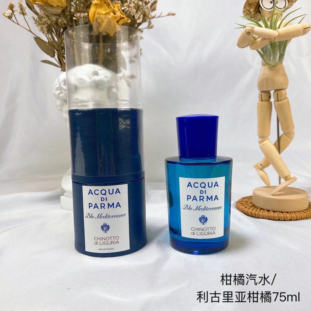 专柜版各💰78包邮
一比一帕尔玛蓝色地中海系列75ml！味道：陶尔米纳雪松，阿玛菲无花果，桃金娘加州桂，卡普里岛橙，西西里岛杏仁，撒丁岛松柏，利古里亚柑橘，佛手柑香柠檬，托斯卡纳柏树。