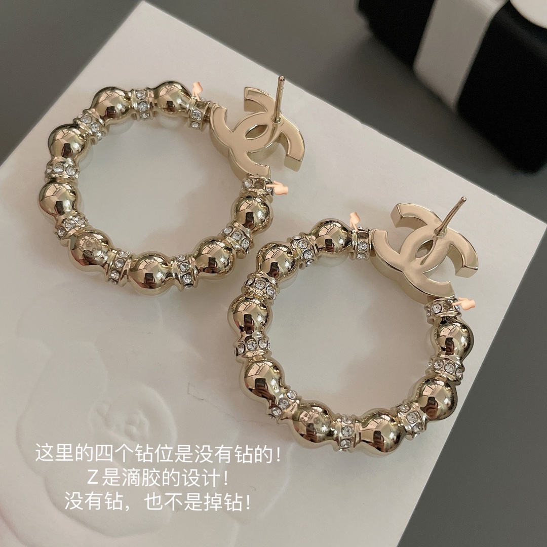 【】 【C圈圈珠钻耳钉】一定一定要买的神仙款！Z 5800，非常重工，全部采用Z一致施H洛水晶珍珠，一对