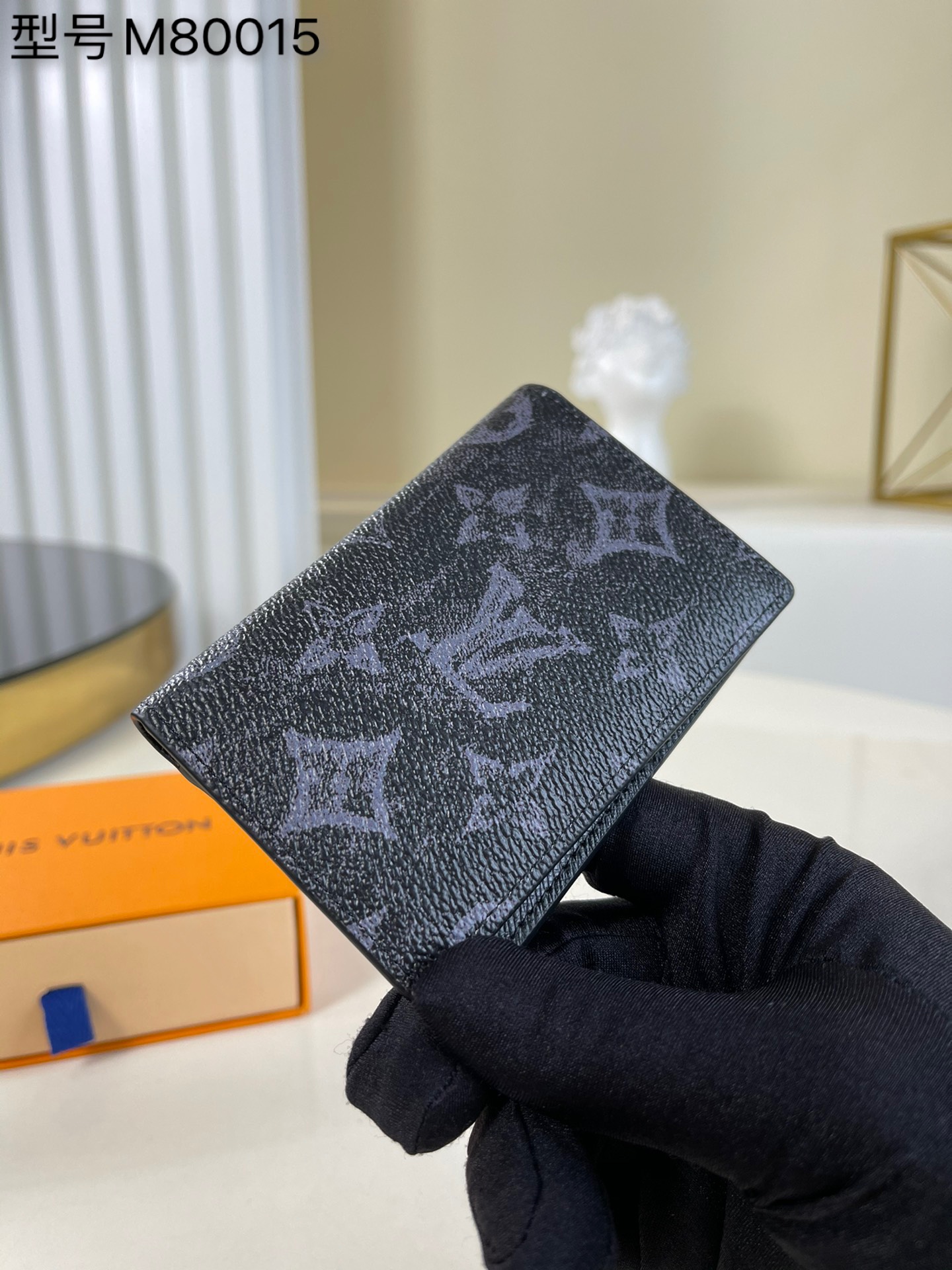 NO:397431,【Exclusive real photo M80015】 Pocket wallet card bag Pocket wallet is made of Damier Graphite Pixel coated canvas, highlighting the futuristic feeling. It combines various pockets and credit card slots into one, compact and practical multi-function wallet. 8.0×11.0cm a., LV [original leather], louis vuitton19860909【独家实拍M80015】 口袋钱夹 卡包 口袋钱夹由Damier Graphite Pixel涂层帆布制成,凸显未来感.集各种口袋与信用卡槽于一身,小巧又实用的多功能钱夹.8.0×11.0cm a.,LV【原厂皮】,louis vuitton,Bag