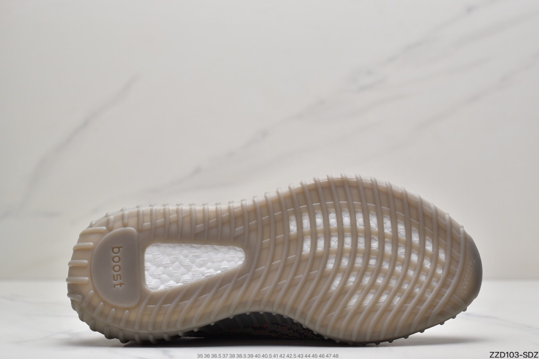 250 Yeezy Boost 350 V2 灰橙满天星GW1229