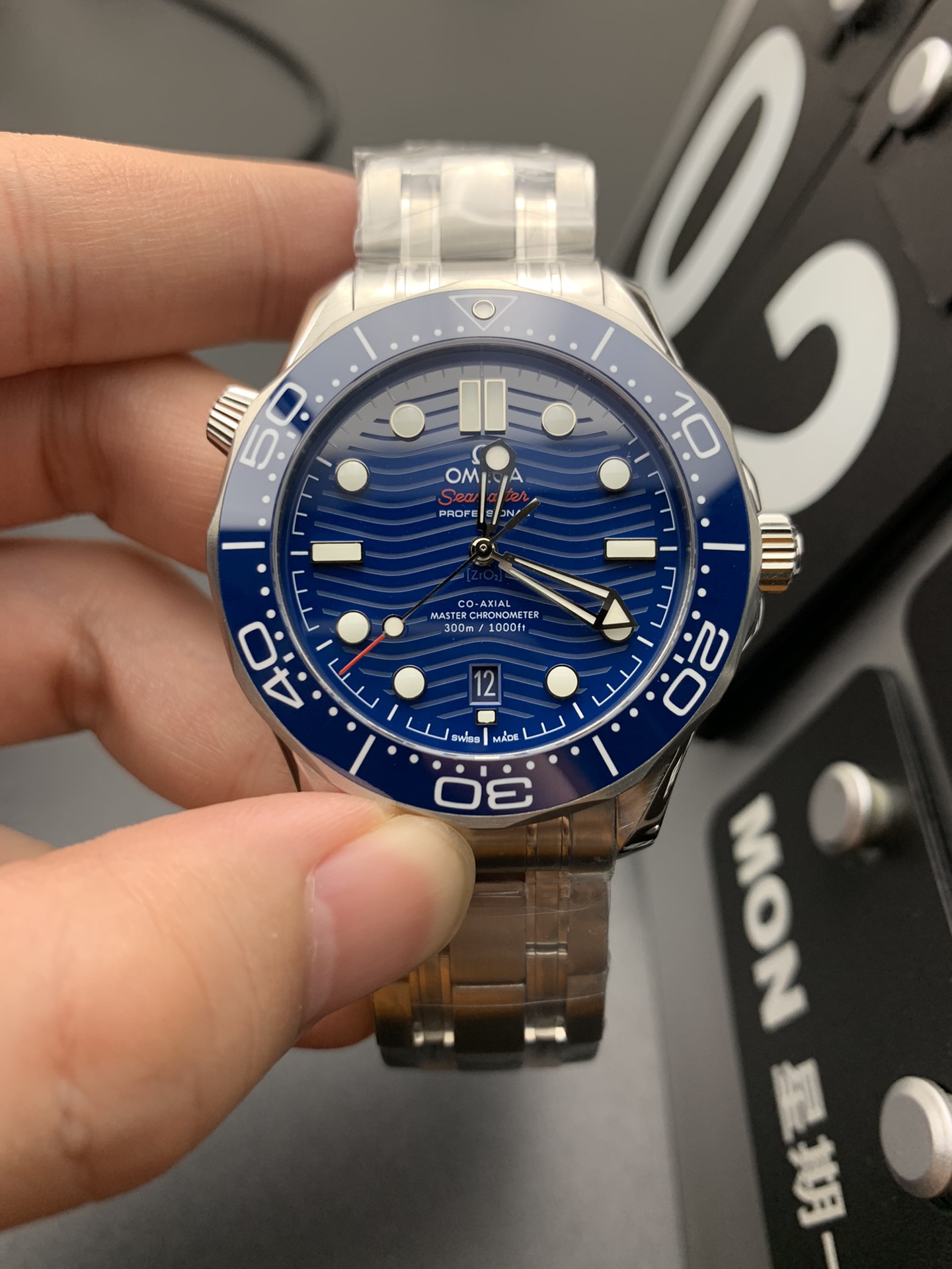 Omega 蓝海马300