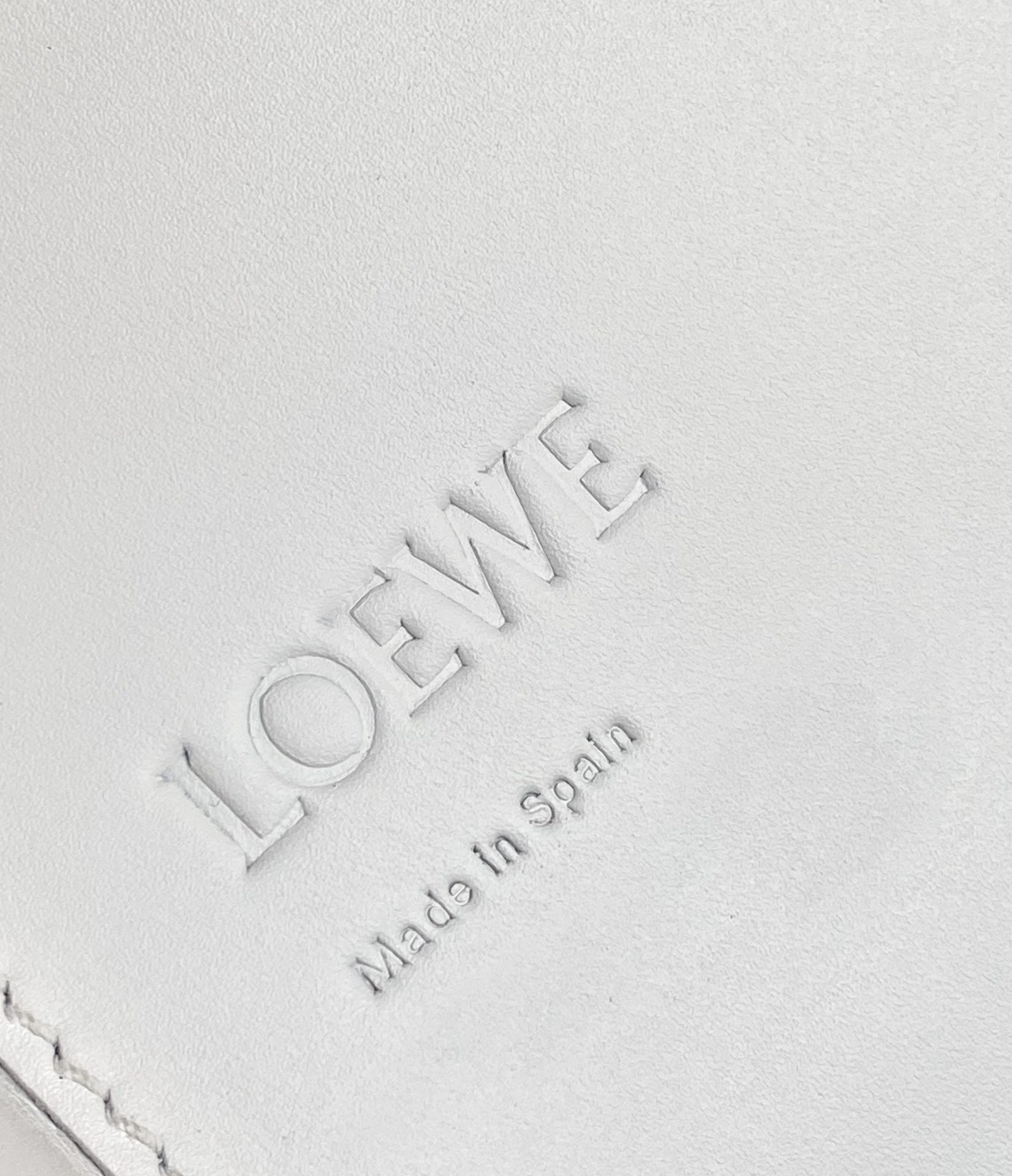 LOEWE罗意威 Heel duo系列单肩包 0508白/棕