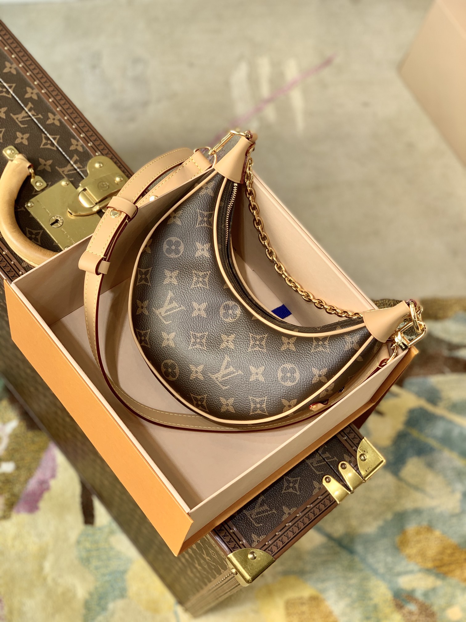 Louis Vuitton LV Odeo月亮包月牙包半圆包弧形包豌豆包 M44036