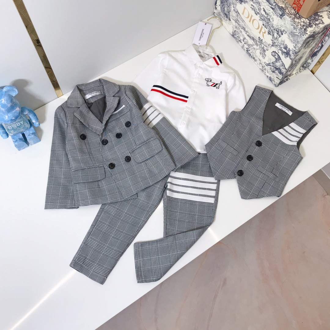 High-Quality Children’s Wear: 4 Sets of Suits and Vests in Various Sizes - 图片 5