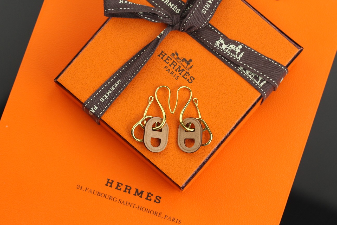 Hermes Jewelry Earring Fashion Casual