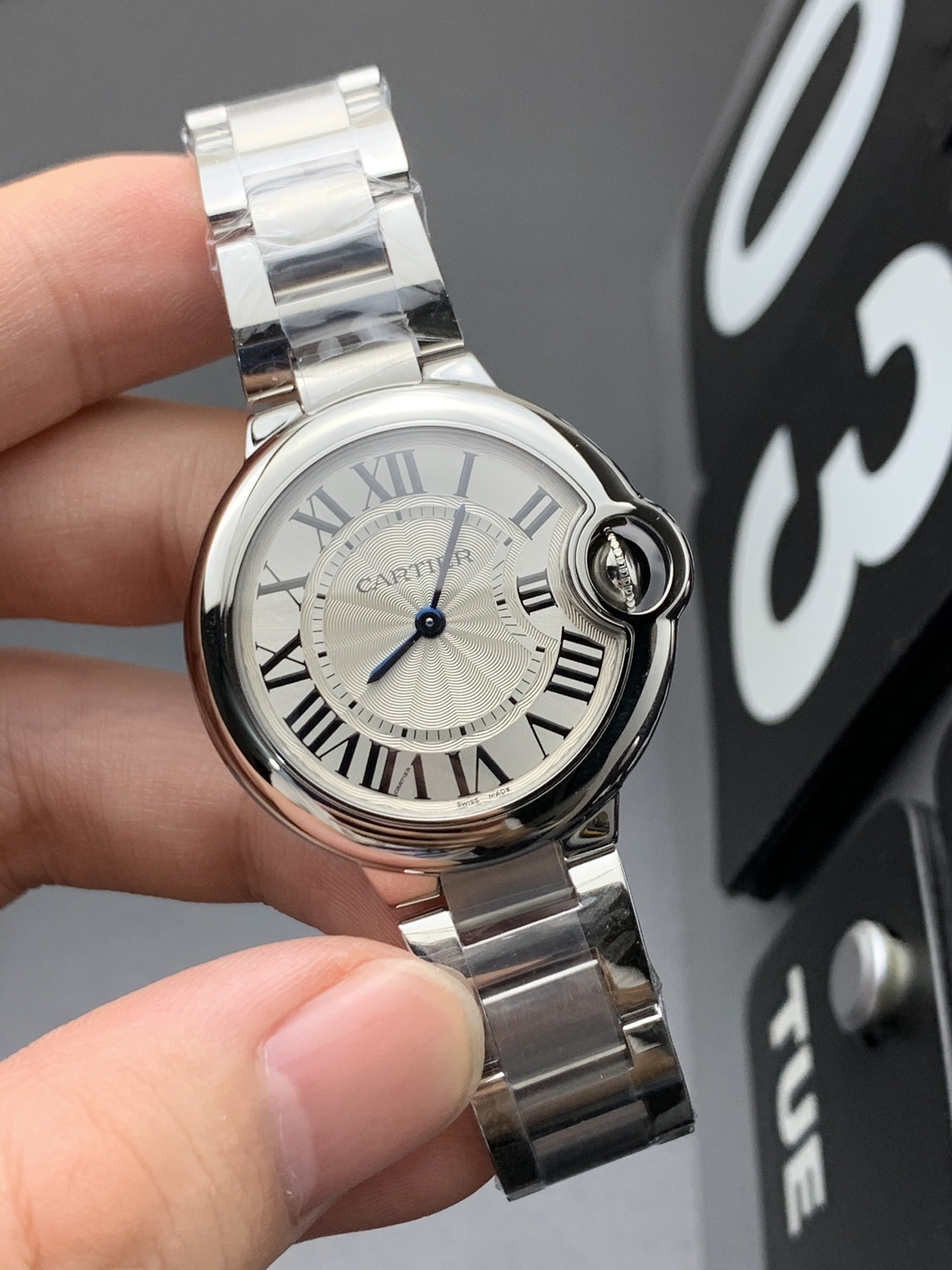 Cartier V6 33石英气球