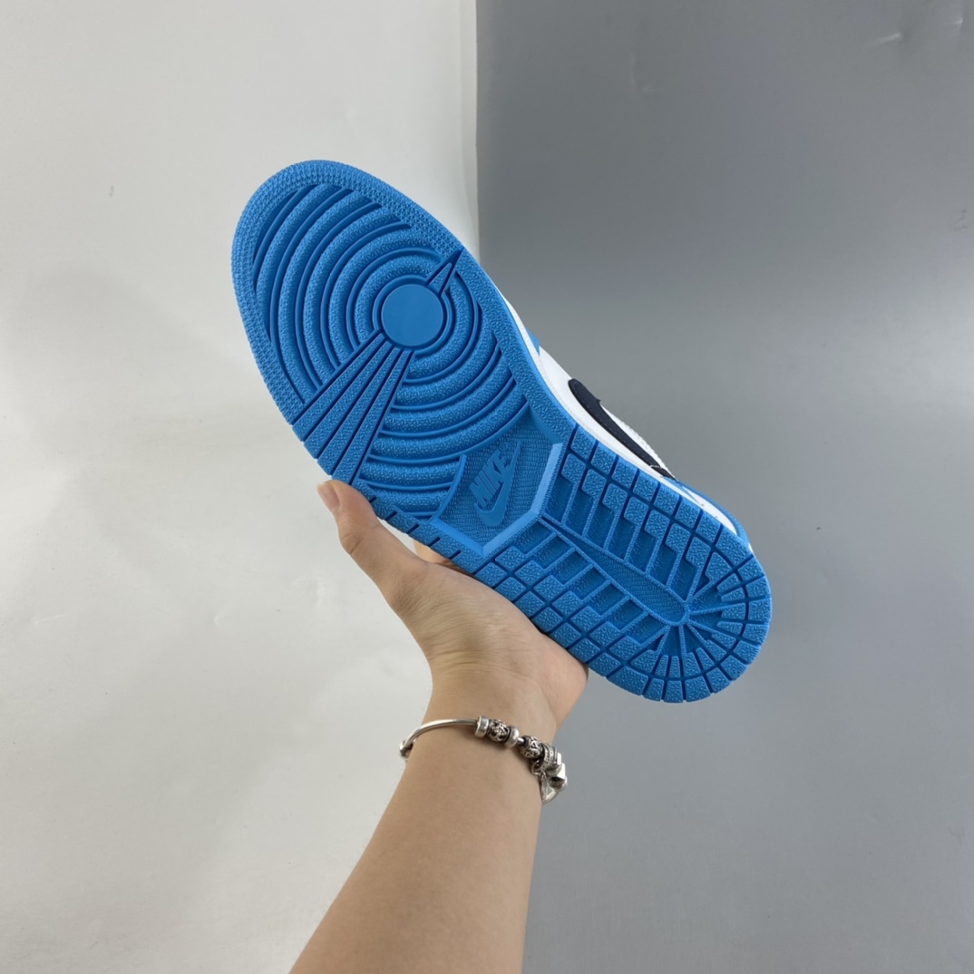 P240   Air Jordan 1 Low AJ1低帮时尚休闲板鞋 553558-144