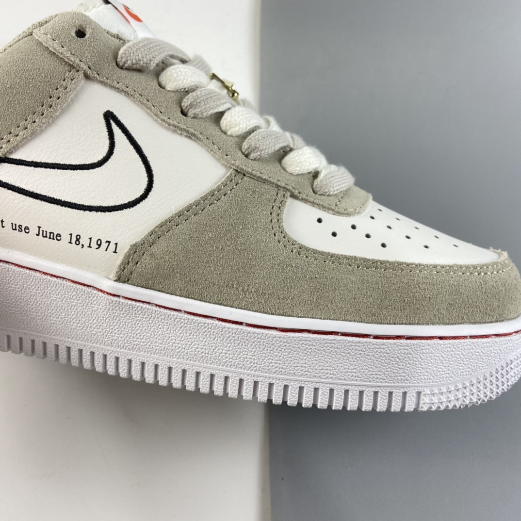 P200  NIKE Air Force 1’07 空军一号米白红金扣低帮休闲板鞋 DB3597-100
