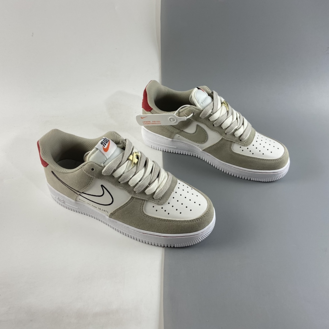 P200  NIKE Air Force 1’07 空军一号米白红金扣低帮休闲板鞋 DB3597-100