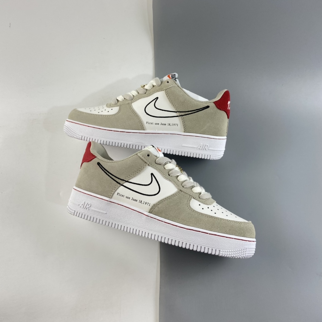 P200  NIKE Air Force 1’07 空军一号米白红金扣低帮休闲板鞋 DB3597-100