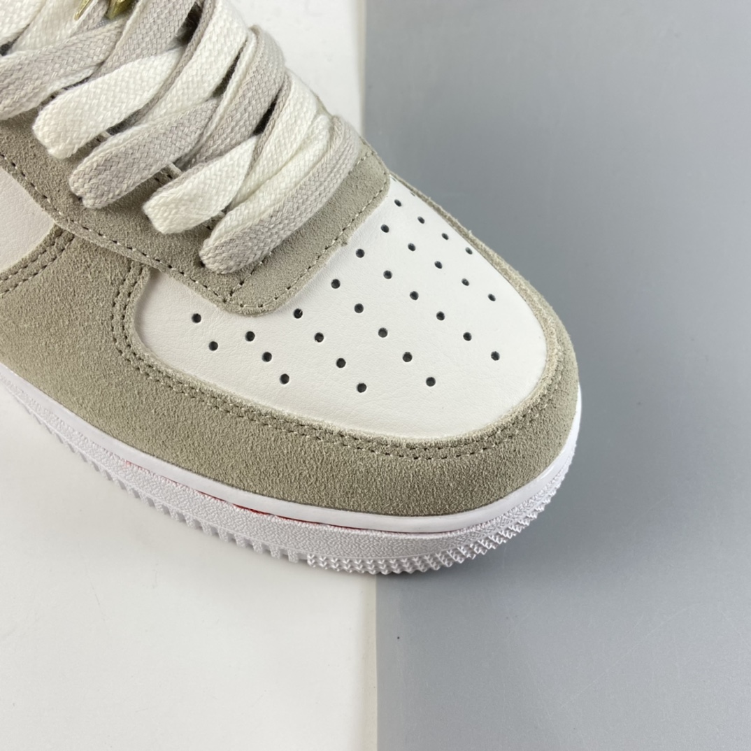 P200  NIKE Air Force 1’07 空军一号米白红金扣低帮休闲板鞋 DB3597-100