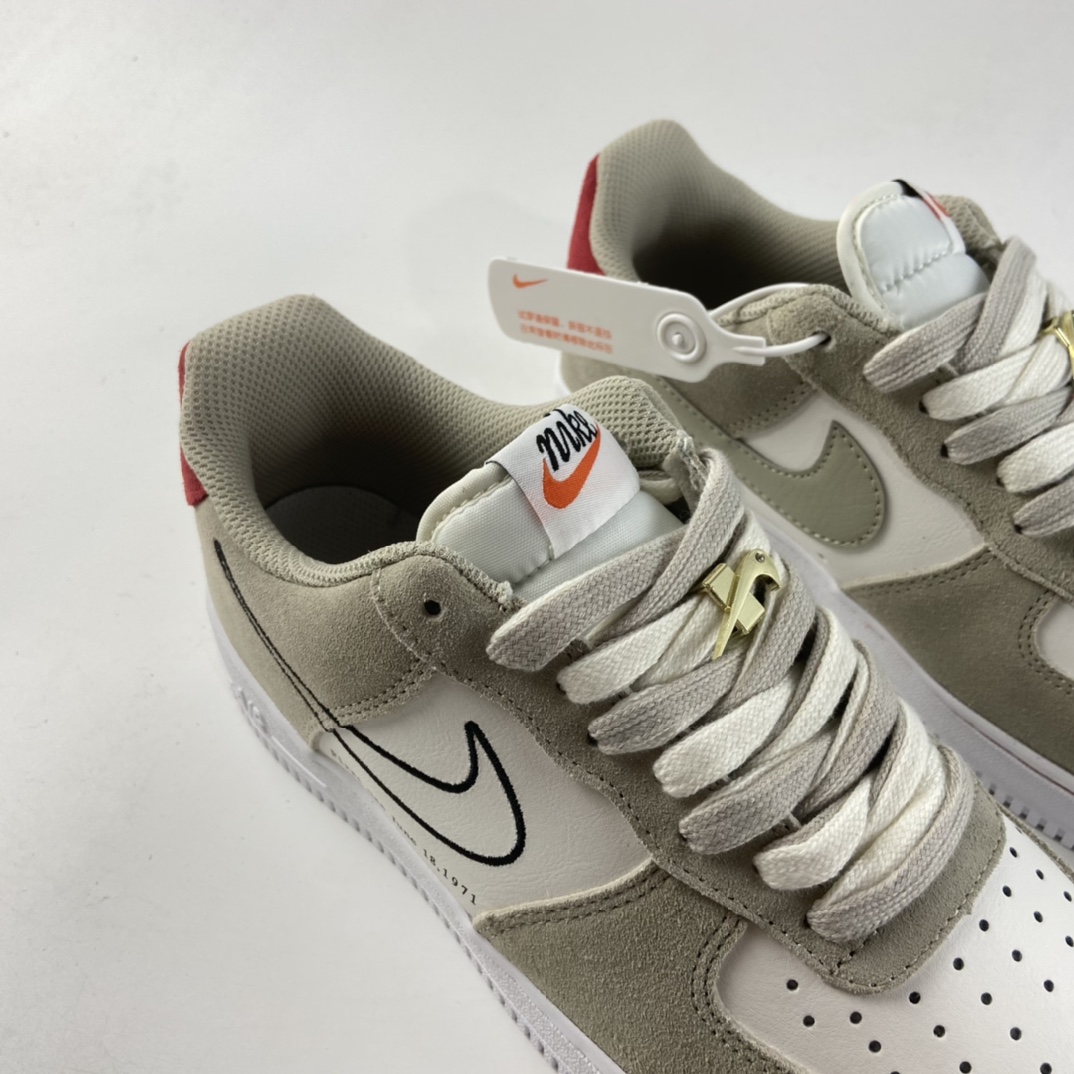 P200  NIKE Air Force 1’07 空军一号米白红金扣低帮休闲板鞋 DB3597-100