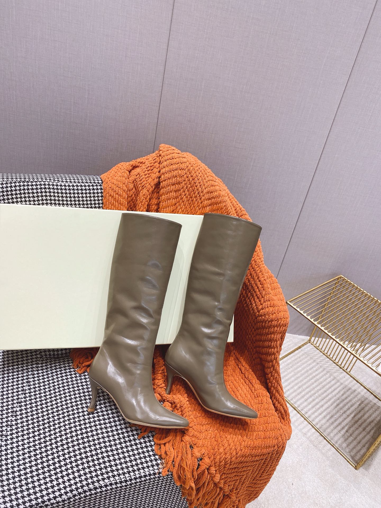 出厂价 🆕By Far 2025秋冬上新 气质款 全皮版 小猫跟 新款长靴 1:1 正品购入 小方头 更