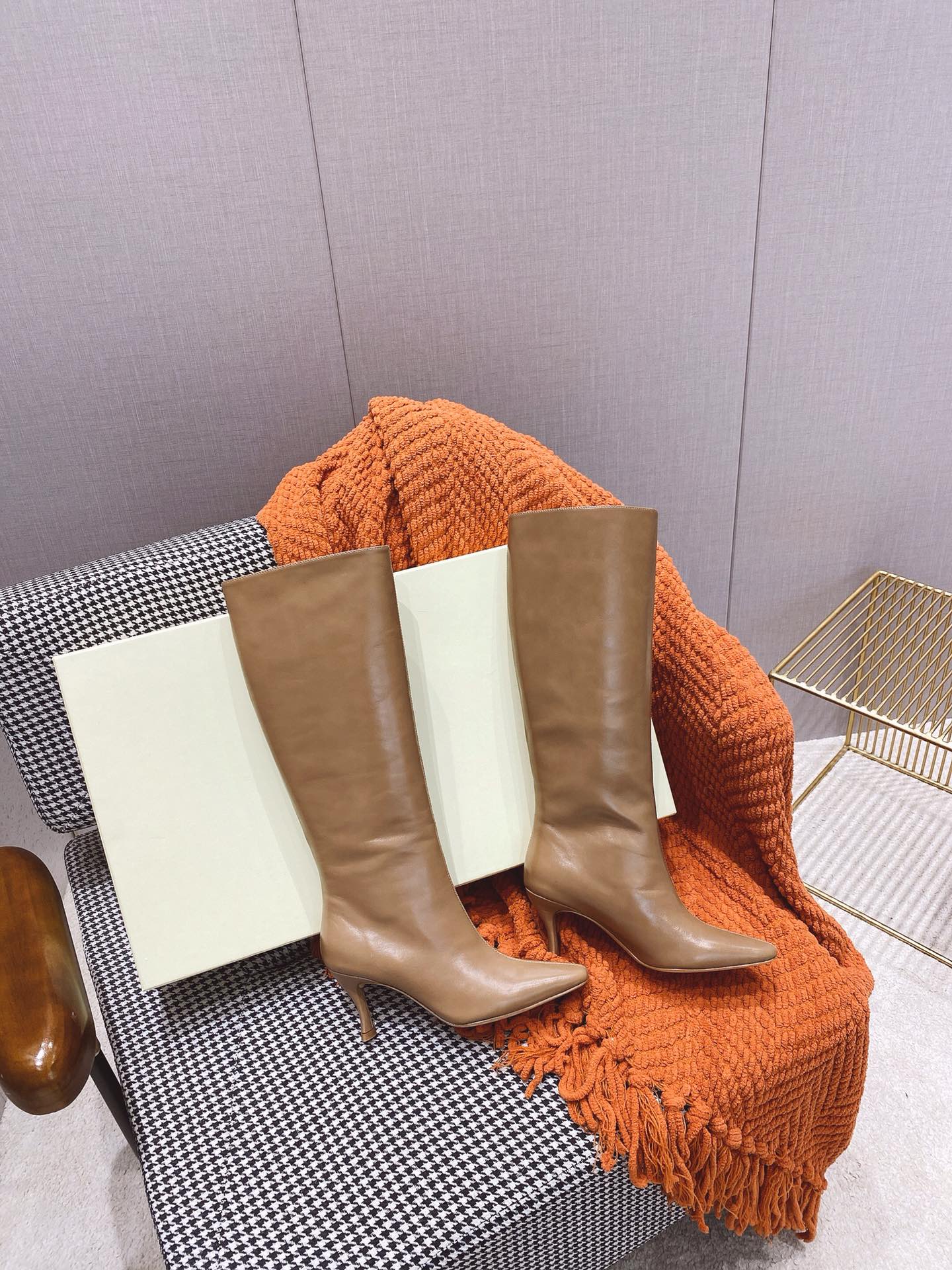 出厂价 🆕By Far 2025秋冬上新 气质款 全皮版 小猫跟 新款长靴 1:1 正品购入 小方头 更