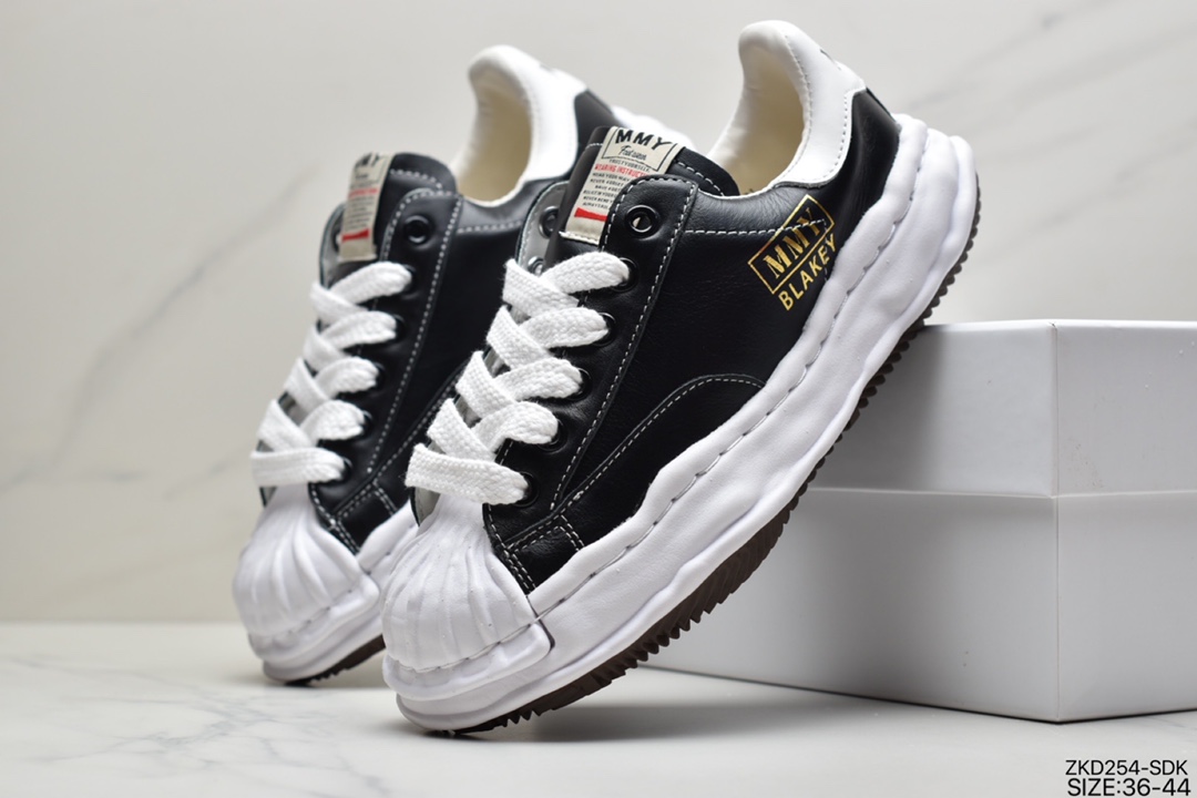 270 MMY/Maison Mihara Yasuhiro Original Sole Toe Cap Lowcut Canvas Sneaker经典布板鞋“帆布黑白”A05FW702