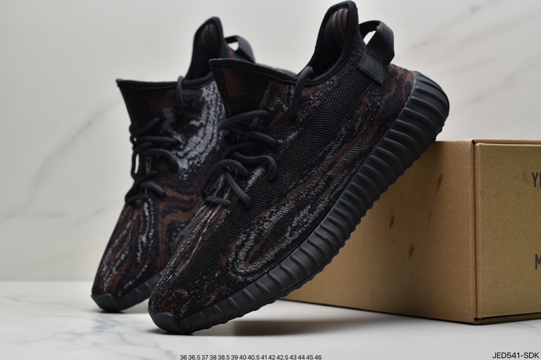 150 YEEZY BOOST 350 V2 ”MX Oat”350V2暴龙兽三色迷彩GW3773