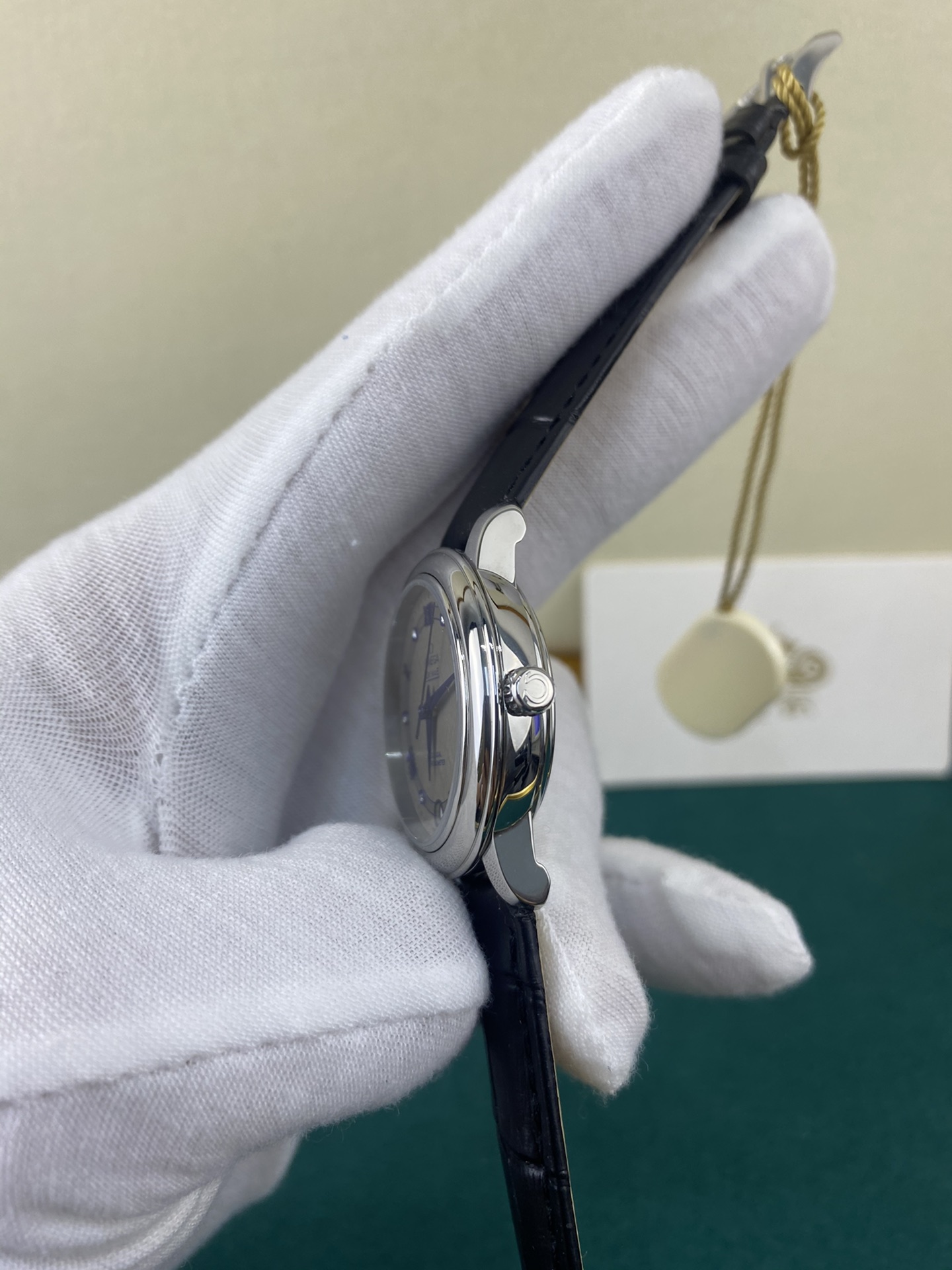 Omega 皇家 欧米茄蝶飞系列女款